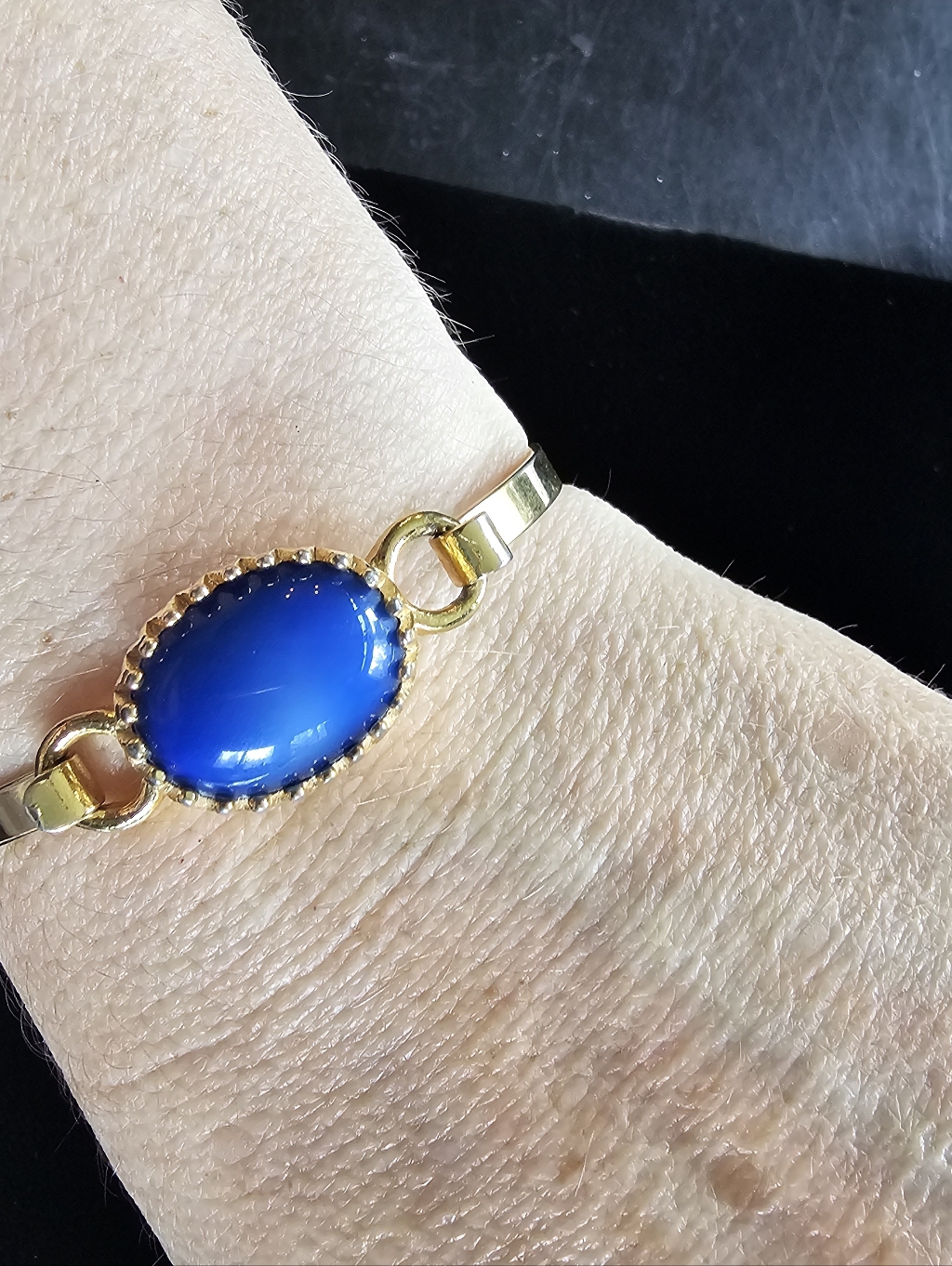 Vintage Avon Bracelet 26$